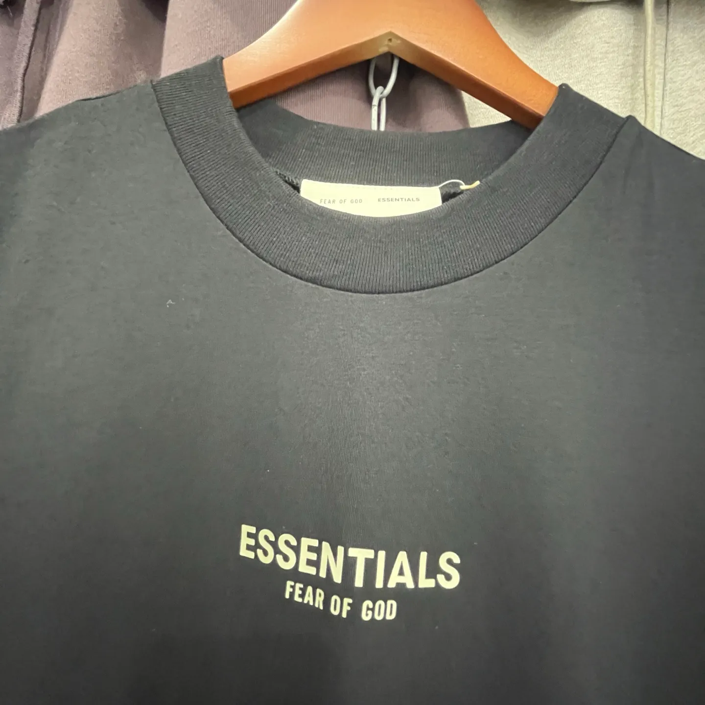 ESSENTIALS FEAR OF GOD FOG T ：E 2395# ：Black White Brown Sizes：S M L XL